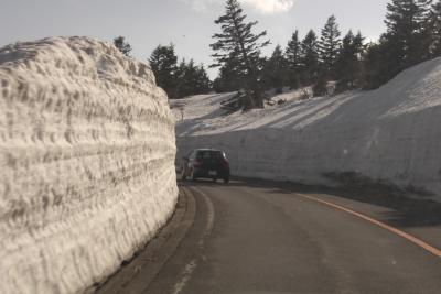 蔵王エコーラインの残雪