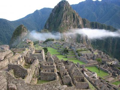 【2010ペルーの旅(3)】　ワイナピチュ登山とマチュピチュ