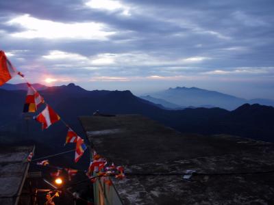 スリランカ旅行記　【１０】アダムス・ピーク（スリー・パーダ）の年越し登山１　