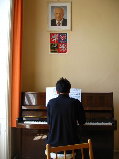 2010年チェコ☆ヴィシュコフVyskov近郊の村、ボフダリッツェBohdaliceでピアノ・コンサート