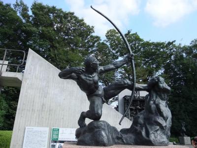 国立西洋美術館 ~ 前庭彫刻