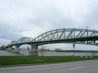 エステルゴムからシュトロヴォへ