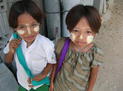 ミャンマー2009（2）　ラピュタを思い出すのはアンコール遺跡だけじゃない？