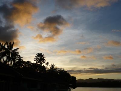 2010年4月　パプアニューギニア旅行　その２０：最高の夕日