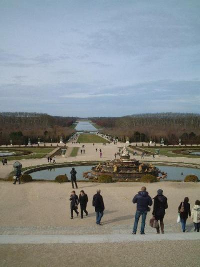 ヴェルサイユ宮殿は１人でも行けました。