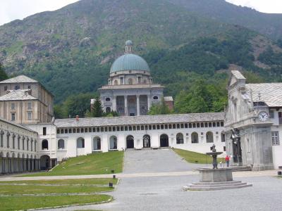 北イタリア　レンタカーの旅１　オローパ・モンブラン目指して