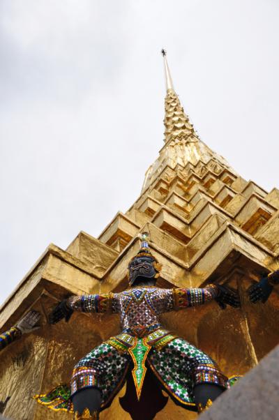 ワット・プラケオ（エメラルド寺院）と王宮　＊ バンコク紀行(4) ＊