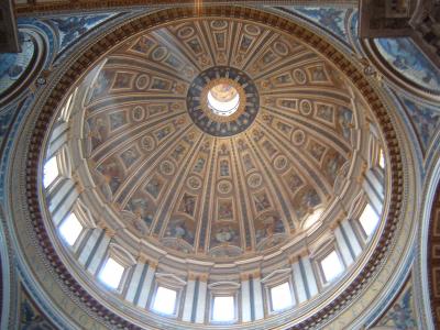 バチカン教会は豪華