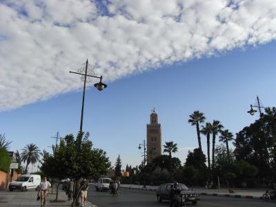 モロッコで砂漠に泊まる 1 マラケシュ