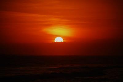 待ってました　夕焼けの舞台　in チャングービーチ（バリ島）