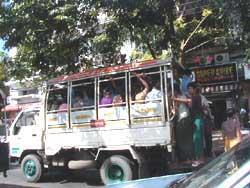 ミャンマーに関する二つの報道を読みミャンマーの旅を回想した。