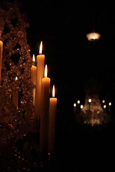 いつもと違うパリを探しに・・・中世の光の中へ（ ショッピング編）