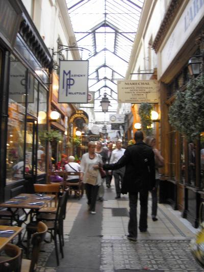 パリをぶらぶら・・・