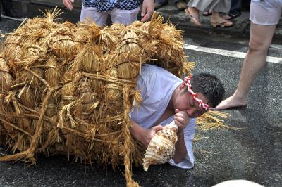 「　六百八十年前より伝わる　厳正寺水止舞　」