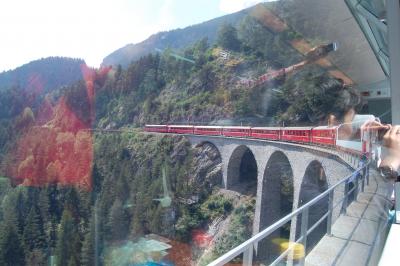 スイス列車の夏旅⑤：氷河急行　ツェルマット→サンモリッツ