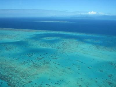 世界遺産3/16(ジュウロクブンノサン)5日目~贅沢に空から眺めるグレートバリアリーフ~