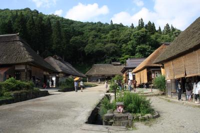 下野街道の茅葺屋根の宿場町　大内宿を歩く