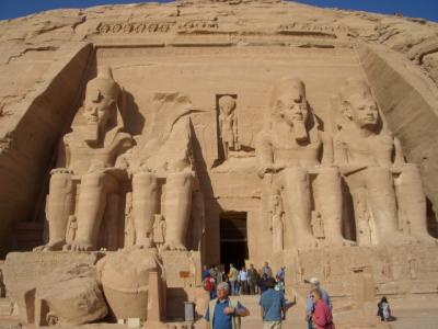 2009冬 念願のエジプト旅行　遺跡巡りを満喫５：砂漠の夜明けとアブシンベル