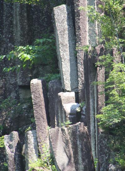 532　材木岩　宮城県白石市小原字上台地内