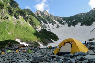 涸沢ベースキャンプで奥穂高・北穂高