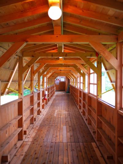 2010夏旅⑦ ～ひば造りの渡り廊下が雰囲気満点　ホテルニュー薬研～