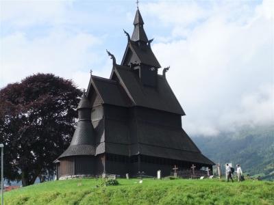 10年　～ノルウェーの森の物語：フィヨルドクルーズで始めの寄港地ヴィークで教会を訪ねる～