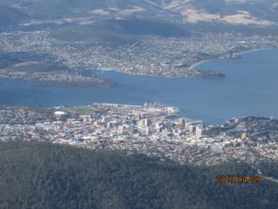 『燃える大地』＜ゴンドワナの大陸を旅して＞（５６）Mt.Willmington登山。. 