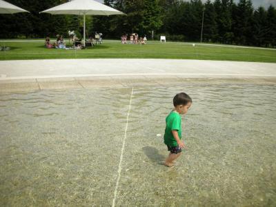 子供とお出かけHOKKAIDO（１）夏のモエレ沼公園で水遊び