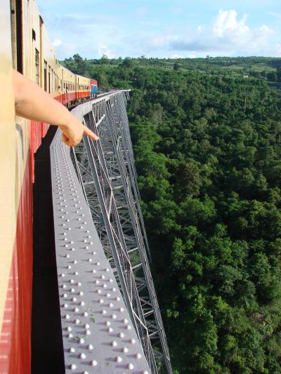 ミャンマーの旅　ラショーからマンダレィへ汽車に揺られて１７時間