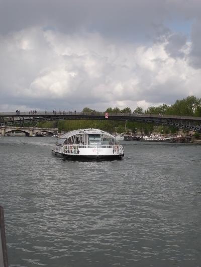 【想旅♪パリへ】Vol.2:バトヴィスに乗って「セーヌ川」を遊覧♪★（2010年5月）