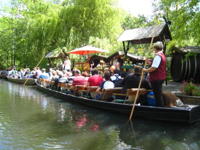 ベルリン　水郷リューベナウ　ベルリンの壁