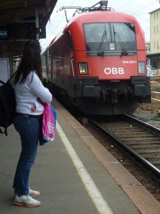 清新の国スロベニアへ【02】ウィーン発リュブリャナ行国際特急列車に乗る