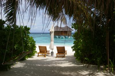 2010 Maldives Kandholhu Cruise & Spa (2)
