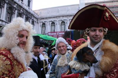 ４：２０１０年カーニバル三昧の旅・ベネチア２日目仮装ショー