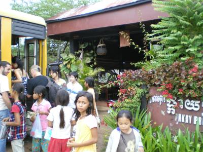 カオサンバスでカンボジアへ陸路移動