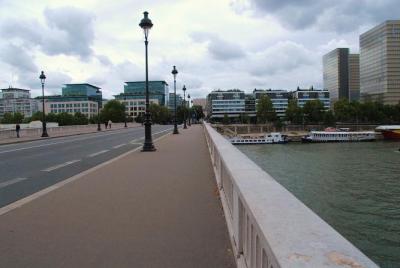 トルビアック橋　　　LE PONT DE TOLBIAC　　　（セーヌ３３橋巡りの１） 