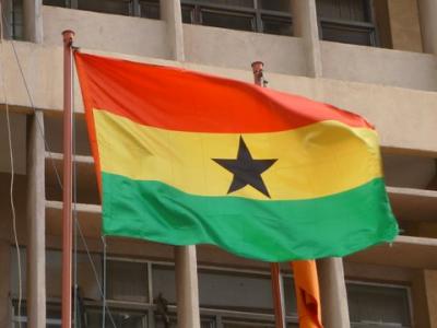 西アフリカのデビューはガーナから。