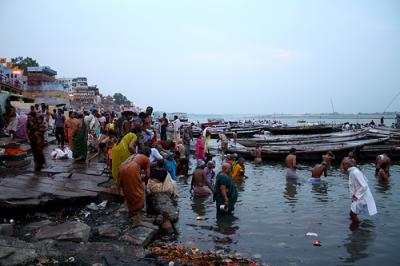 インド旅行記 - ガンジス川で沐浴