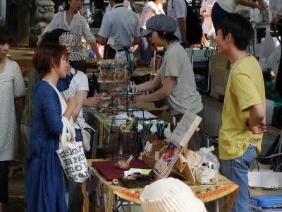 手作り市に行ってみませんか、雑司ヶ谷鬼子母神の手創り市、楽しいですよ。