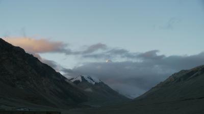 チベットからチョモランマへ（５）　チョモランマからシガツェへ