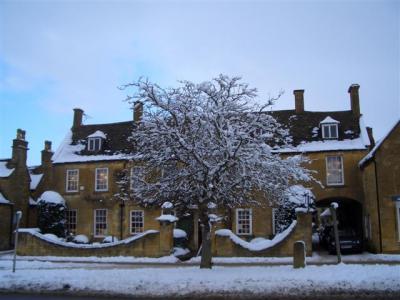 ブロードウェイと近くのお気に入りホテル