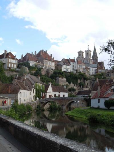 2010 Franceの旅⑤ブルゴーニュ～小さな美しい村とフォントネ修道院