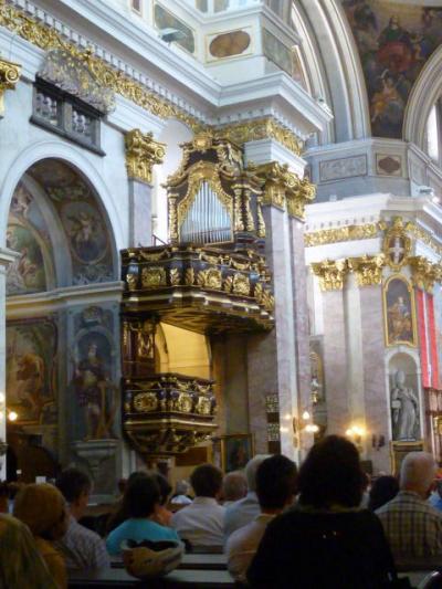 スロベニア魂の焦点リュブリャナ【07】宗教の復活を思わせる大聖堂の輝き
