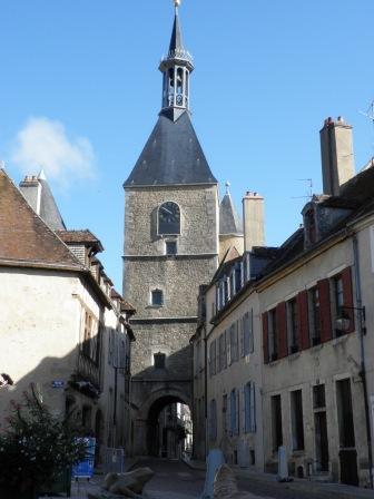 アヴァロン（Avallon）　フランス、ブルゴーニュ地方の小さな町めぐり④　(2010/8/30)