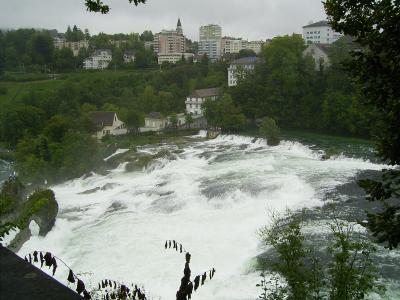 夏のヨーロッパドライブ03 ラインの滝