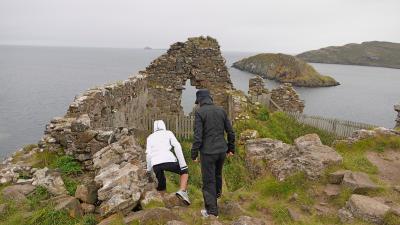 2010.8ハイランド・529マイルドライブ10-Skye島2，スカイ島暮らしの博物館，Dantulm城