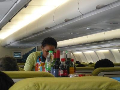2010年9月　モーリシャス・シンガポール旅行　その９：モーリシャス航空647便の機内食