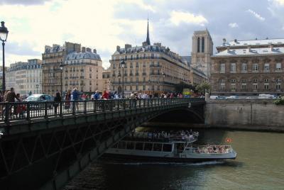 アルコル橋 　LE PONT D'ARCOLE（３３橋巡りの１４） 