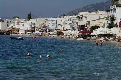 世界遺産に浸るエキゾチックトルコ⑦～地中海リゾート「ボドルム」の青い空と海・・そして白い家
