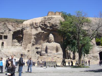 中秋節に中国・大同の石窟と絶壁の寺を訪ねる